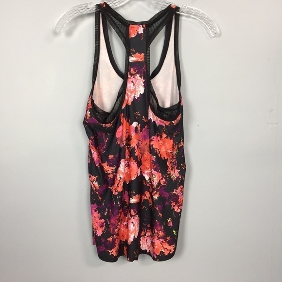 FABLETICS Mosa Tank Top in Impasto Floral Print - Picture 8 of 11